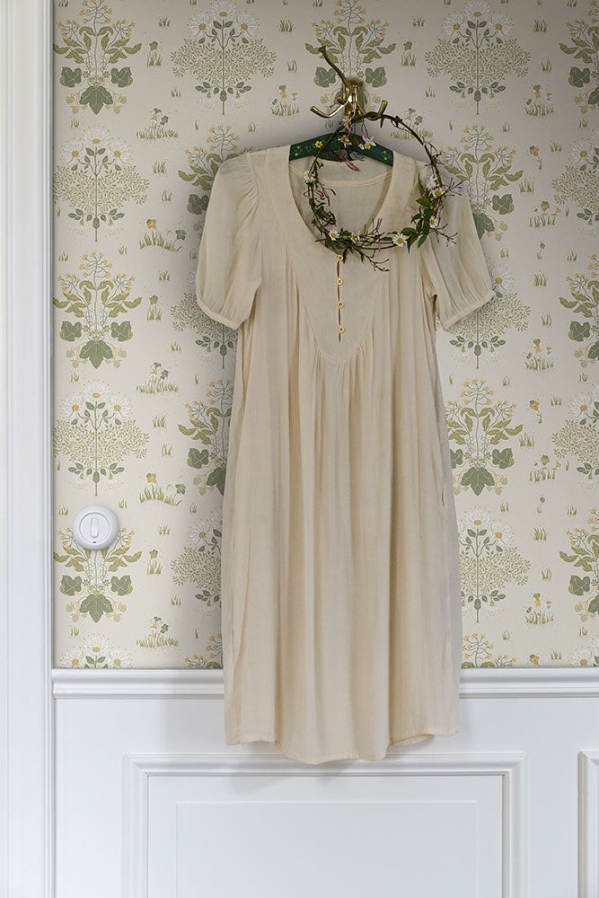 Edla, tapet med mörk kontrast